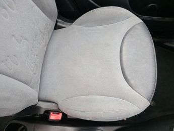 FIAT 500L 1.3 MultiJet Lounge MPW 5dr Diesel Dualogic Euro 5 (s/s) (85 bhp