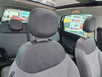 FIAT 500L 1.3 MultiJet Lounge MPW 5dr Diesel Dualogic Euro 5 (s/s) (85 bhp