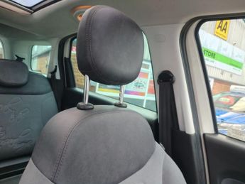 FIAT 500L 1.3 MultiJet Lounge MPW 5dr Diesel Dualogic Euro 5 (s/s) (85 bhp