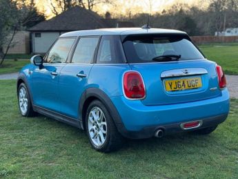 MINI HATCH 1.5 Cooper Hatchback 5dr Petrol Auto Euro 6 (s/s) (136 ps)