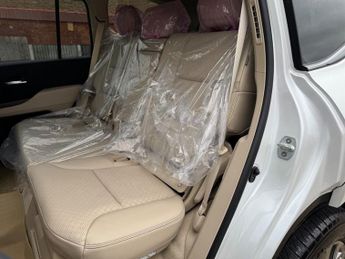 TOYOTA LAND CRUISER ZX 4X4 3.5L PETROL AUTO