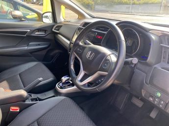 HONDA FIT 1.5 Hybrid Automatic Petrol White 5dr 