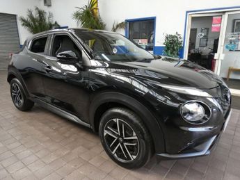 NISSAN JUKE 1.6 N-Connecta SUV 5dr Petrol Hybrid Auto Euro 6 (143 ps)