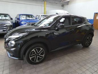 NISSAN JUKE 1.6 N-Connecta SUV 5dr Petrol Hybrid Auto Euro 6 (143 ps)