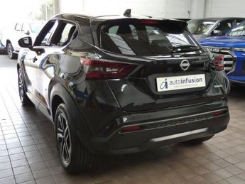 NISSAN JUKE 1.6 N-Connecta SUV 5dr Petrol Hybrid Auto Euro 6 (143 ps)