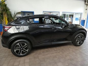 NISSAN JUKE 1.6 N-Connecta SUV 5dr Petrol Hybrid Auto Euro 6 (143 ps)