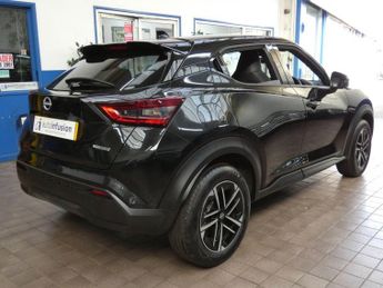 NISSAN JUKE 1.6 N-Connecta SUV 5dr Petrol Hybrid Auto Euro 6 (143 ps)