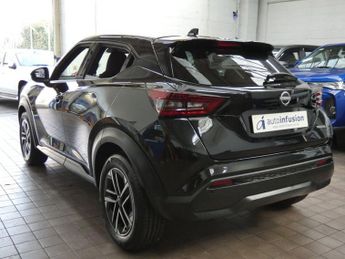 NISSAN JUKE 1.6 N-Connecta SUV 5dr Petrol Hybrid Auto Euro 6 (143 ps)