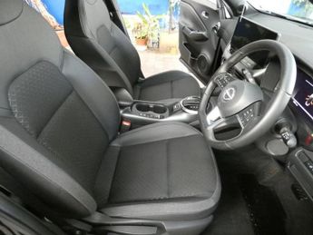 NISSAN JUKE 1.6 N-Connecta SUV 5dr Petrol Hybrid Auto Euro 6 (143 ps)