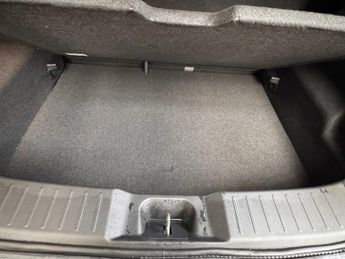 NISSAN JUKE 1.6 N-Connecta SUV 5dr Petrol Hybrid Auto Euro 6 (143 ps)