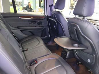 BMW 2 Series GRAN TOURER 2.0 220d Luxury MPV 5dr Diesel Auto xDrive Euro 6 (s/s) (190 ps)