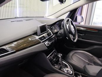 BMW 2 Series GRAN TOURER 2.0 220d Luxury MPV 5dr Diesel Auto xDrive Euro 6 (s/s) (190 ps)