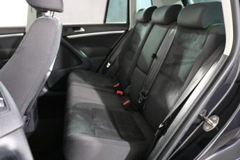VOLKSWAGEN TIGUAN 2.0 TDI BlueMotion Tech Match Edition SUV 5dr Diesel DSG 4WD Eur