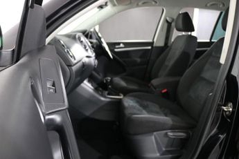 VOLKSWAGEN TIGUAN 2.0 TDI BlueMotion Tech Match Edition SUV 5dr Diesel DSG 4WD Eur