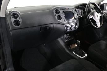 VOLKSWAGEN TIGUAN 2.0 TDI BlueMotion Tech Match Edition SUV 5dr Diesel DSG 4WD Eur