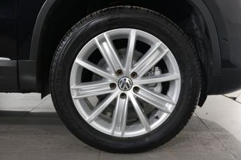 VOLKSWAGEN TIGUAN 2.0 TDI BlueMotion Tech Match Edition SUV 5dr Diesel DSG 4WD Eur