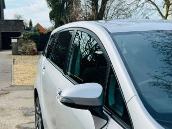 TOYOTA VERSO 1.8 V-Matic Trend MPV 5dr Petrol Multidrive S Euro 6 (147 ps)