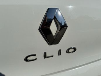 RENAULT CLIO 1.0 TCe Iconic Hatchback 5dr Petrol Manual Euro 6 (s/s) (90 ps)