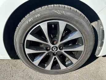 RENAULT CLIO 1.0 TCe Iconic Hatchback 5dr Petrol Manual Euro 6 (s/s) (90 ps)