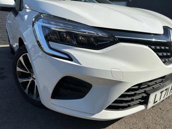 RENAULT CLIO 1.0 TCe Iconic Hatchback 5dr Petrol Manual Euro 6 (s/s) (90 ps)