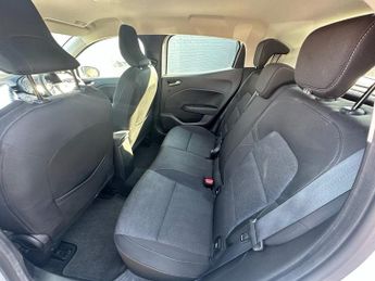 RENAULT CLIO 1.0 TCe Iconic Hatchback 5dr Petrol Manual Euro 6 (s/s) (90 ps)