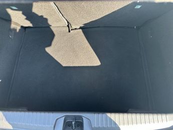 RENAULT CLIO 1.0 TCe Iconic Hatchback 5dr Petrol Manual Euro 6 (s/s) (90 ps)