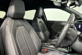 VAUXHALL MOKKA ELECTRIC 50kWh Ultimate SUV 5dr Electric Auto (136 ps) Panoramic Rear Vie