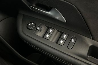 VAUXHALL MOKKA ELECTRIC 50kWh Ultimate SUV 5dr Electric Auto (136 ps) Panoramic Rear Vie