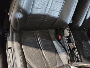 VAUXHALL MOKKA ELECTRIC 50kWh Ultimate SUV 5dr Electric Auto (136 ps) Panoramic Rear Vie