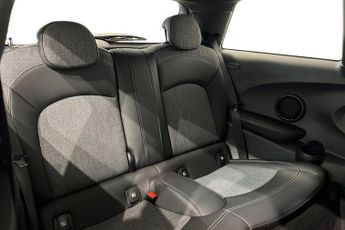 MINI Electric Hatch Cooper SE 32.6kWh Level 2 Hatchback 3dr Electric Auto (184 ps) R