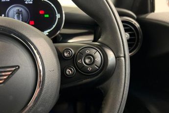 MINI Electric Hatch Cooper SE 32.6kWh Level 2 Hatchback 3dr Electric Auto (184 ps) R