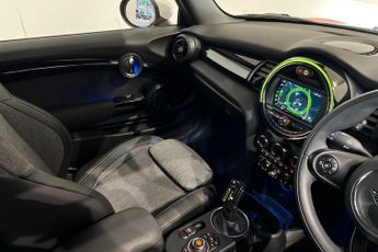 MINI Electric Hatch Cooper SE 32.6kWh Level 2 Hatchback 3dr Electric Auto (184 ps) R