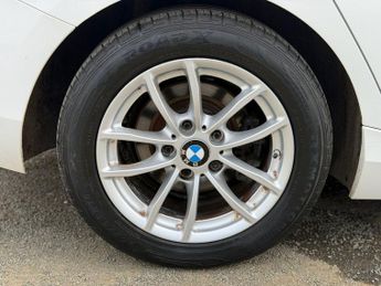 BMW 1 SERIES 1.5 118i SE Business Hatchback 5dr Petrol Auto Euro 6 (s/s) (136