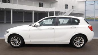 BMW 1 SERIES 1.5 118i SE Business Hatchback 5dr Petrol Auto Euro 6 (s/s) (136