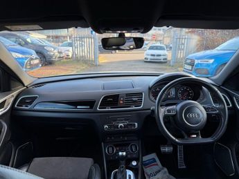 AUDI Q3 2.0 TDI Black Edition SUV 5dr Diesel S Tronic quattro Euro 6 (s/