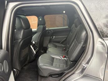 LAND ROVER RANGE ROVER SPORT 3.0 SD V6 Autobiography Dynamic SUV 5dr Diesel Auto 4WD Euro 6 (