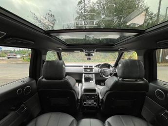 LAND ROVER RANGE ROVER SPORT 3.0 SD V6 Autobiography Dynamic SUV 5dr Diesel Auto 4WD Euro 6 (