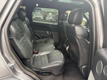 LAND ROVER RANGE ROVER SPORT 3.0 SD V6 Autobiography Dynamic SUV 5dr Diesel Auto 4WD Euro 6 (