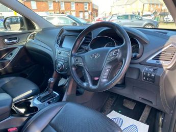HYUNDAI SANTA FE 2.2 CRDi Blue Drive Premium SUV 5dr Diesel Auto 4WD Euro 6 (s/s)