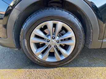 HYUNDAI SANTA FE 2.2 CRDi Blue Drive Premium SUV 5dr Diesel Auto 4WD Euro 6 (s/s)