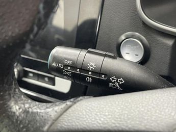 MG MG ZS 44.5kWh Exclusive SUV 5dr Electric Auto (143 ps)