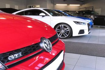 MERCEDES-BENZ E-CLASS 2.0 E220d AMG Line (Premium Plus) Coupe 2dr Diesel G-Tronic+ Eur