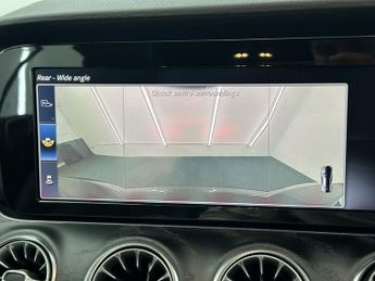 MERCEDES-BENZ E-CLASS 2.0 E220d AMG Line (Premium Plus) Coupe 2dr Diesel G-Tronic+ Eur