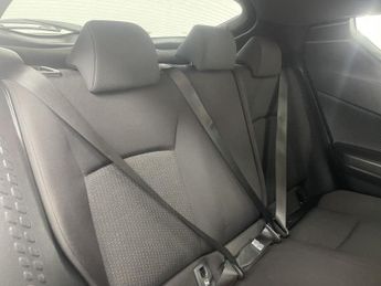 TOYOTA C-HR 1.8 VVT-h Design SUV 5dr Petrol Hybrid CVT Euro 6 (s/s) (122 ps)