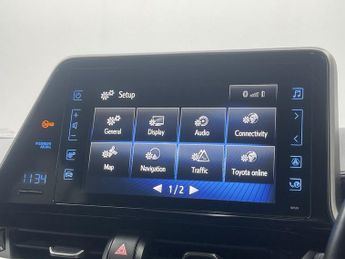 TOYOTA C-HR 1.8 VVT-h Design SUV 5dr Petrol Hybrid CVT Euro 6 (s/s) (122 ps)