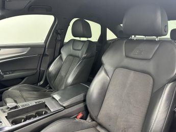 AUDI A6 SALOON 3.0 TDI V6 50 Black Edition Saloon 4dr Diesel Tiptronic quattro 