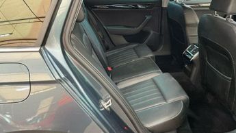 SKODA SUPERB 2.0 TDI Laurin & Klement Estate 5dr Diesel DSG Euro 6 (s/s) (190