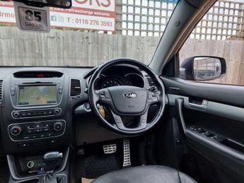 KIA SORENTO 2.2 CRDi KX-4 SUV 5dr Diesel Auto AWD Euro 5 (194 bhp)