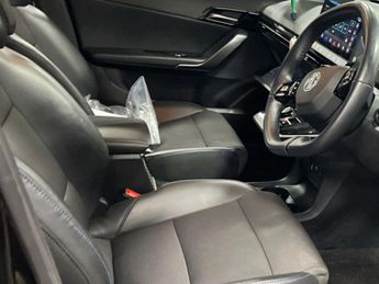 MG Mg4 64kWh Trophy Long Range Hatchback 5dr Electric Auto (203 ps)