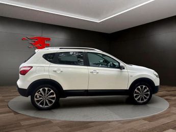 NISSAN QASHQAI 1.6 Tekna SUV 5dr Petrol Manual 2WD Euro 5 (117 ps)